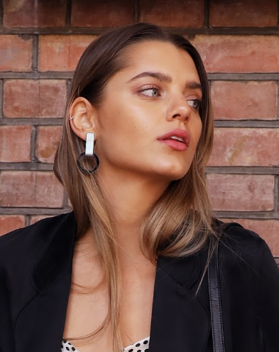Mies Circle Small Earrings by Iskin Sisters