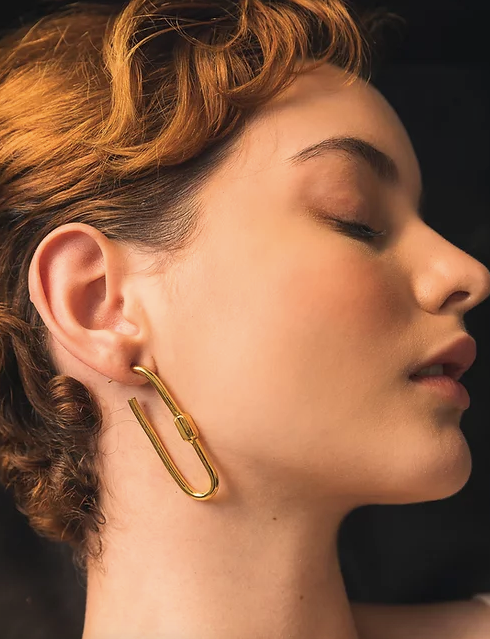 Beth Earrings by Héloïse