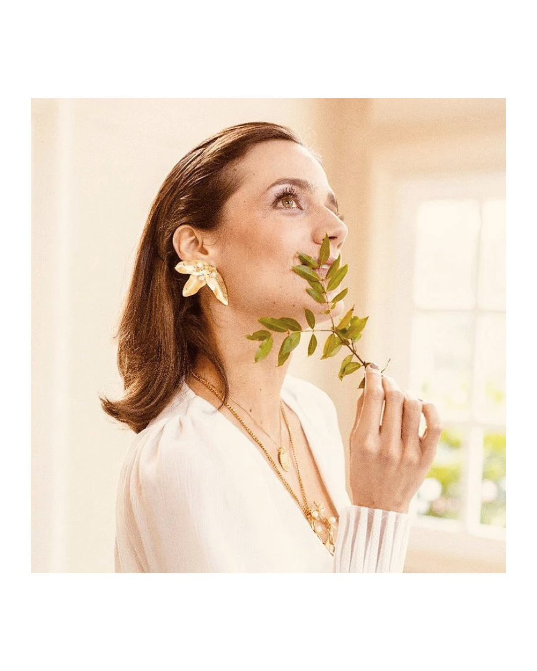 Magnolia Earrings by Crisobela