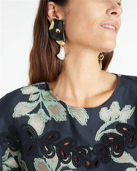 Laberinto Earrings by Monica Sordo